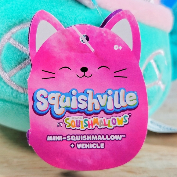 Squishville Squishmallow Elda The Ostrich In Santiago the Squirrel Vehicle Plush - Picture 9 of 10